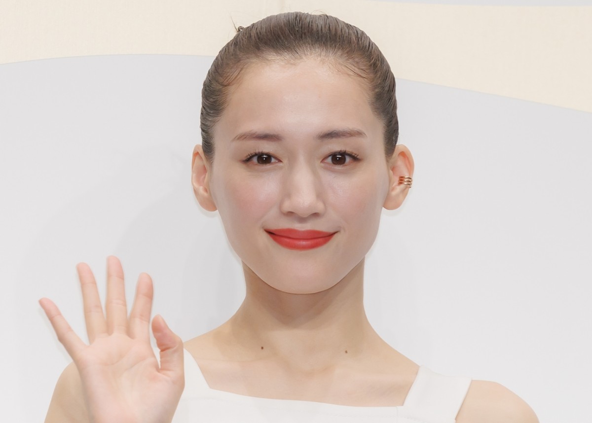 主演・綾瀬はるか よりよく死ぬために、よりよく生きる方法を模索する社会派「終活」コメディ